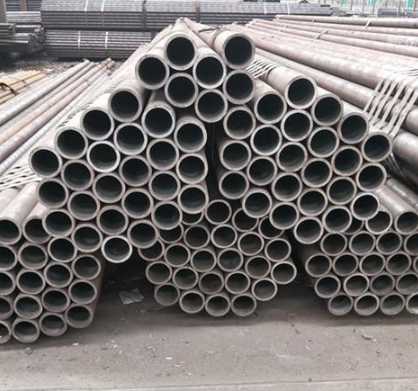 What is the difference between structural pipe and fluid pipe in seamless steel pipe