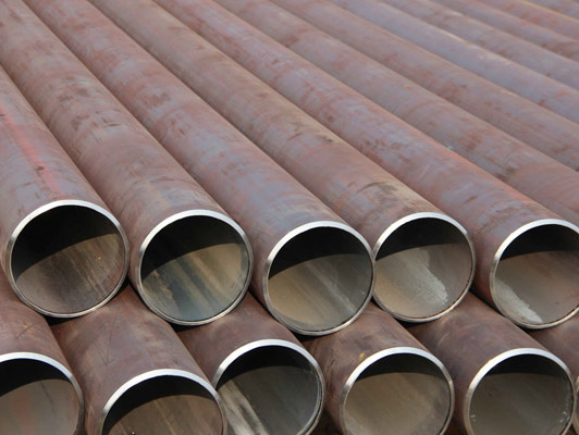 Difference between seamless and seam pipe