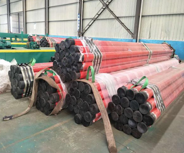 What is the difference between seamless steel pipe and galvanized steel pipe